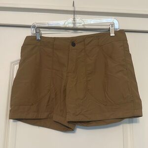 Mountain Hardware Shorts